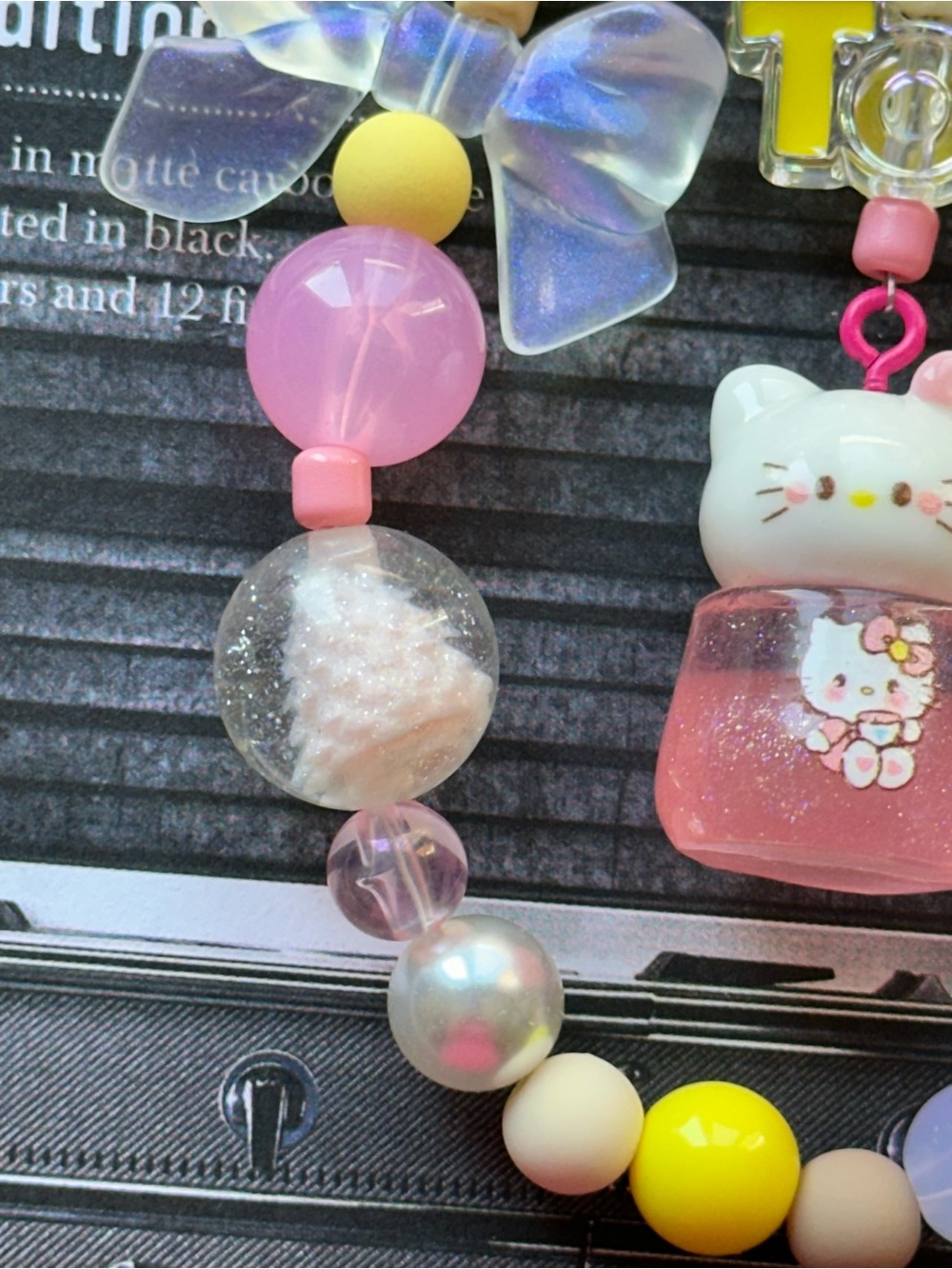 Hello Kitty Charm Keychain - Pink Yellow Pastel - Picture 3 of 3